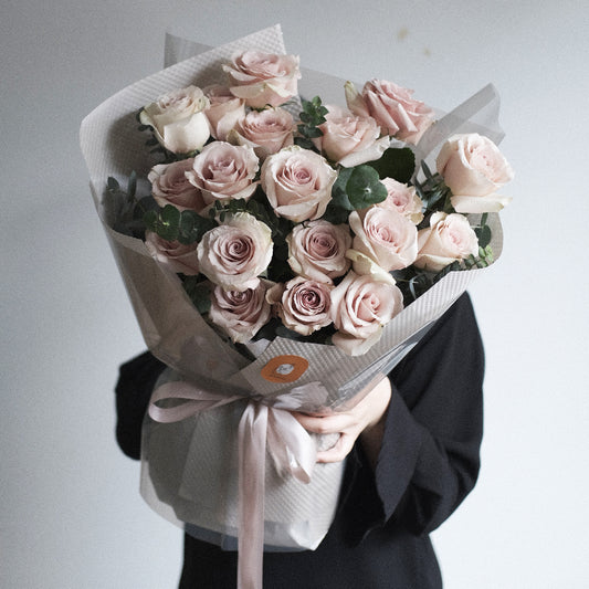 Quicksand Rose Bouquet